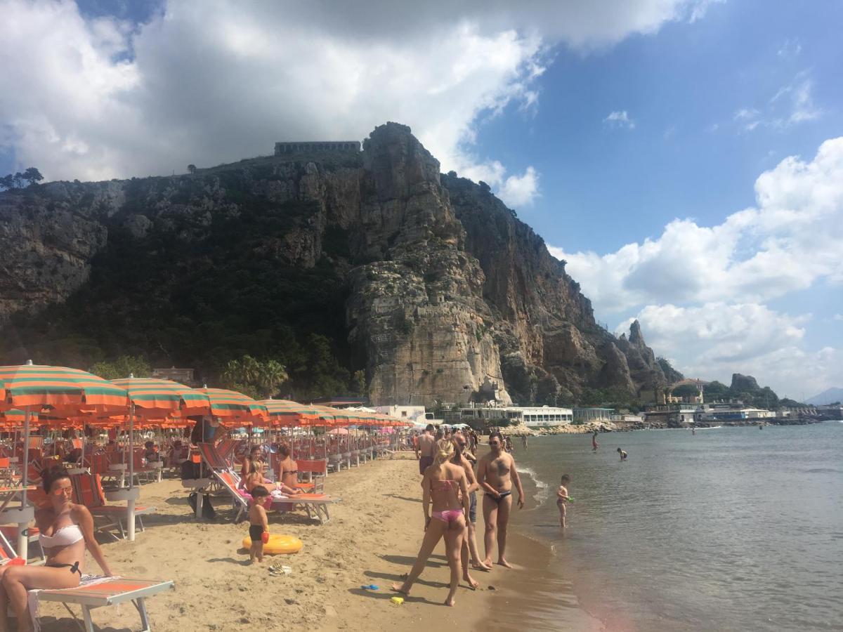 Beach Holiday Villa Терачина Екстериор снимка