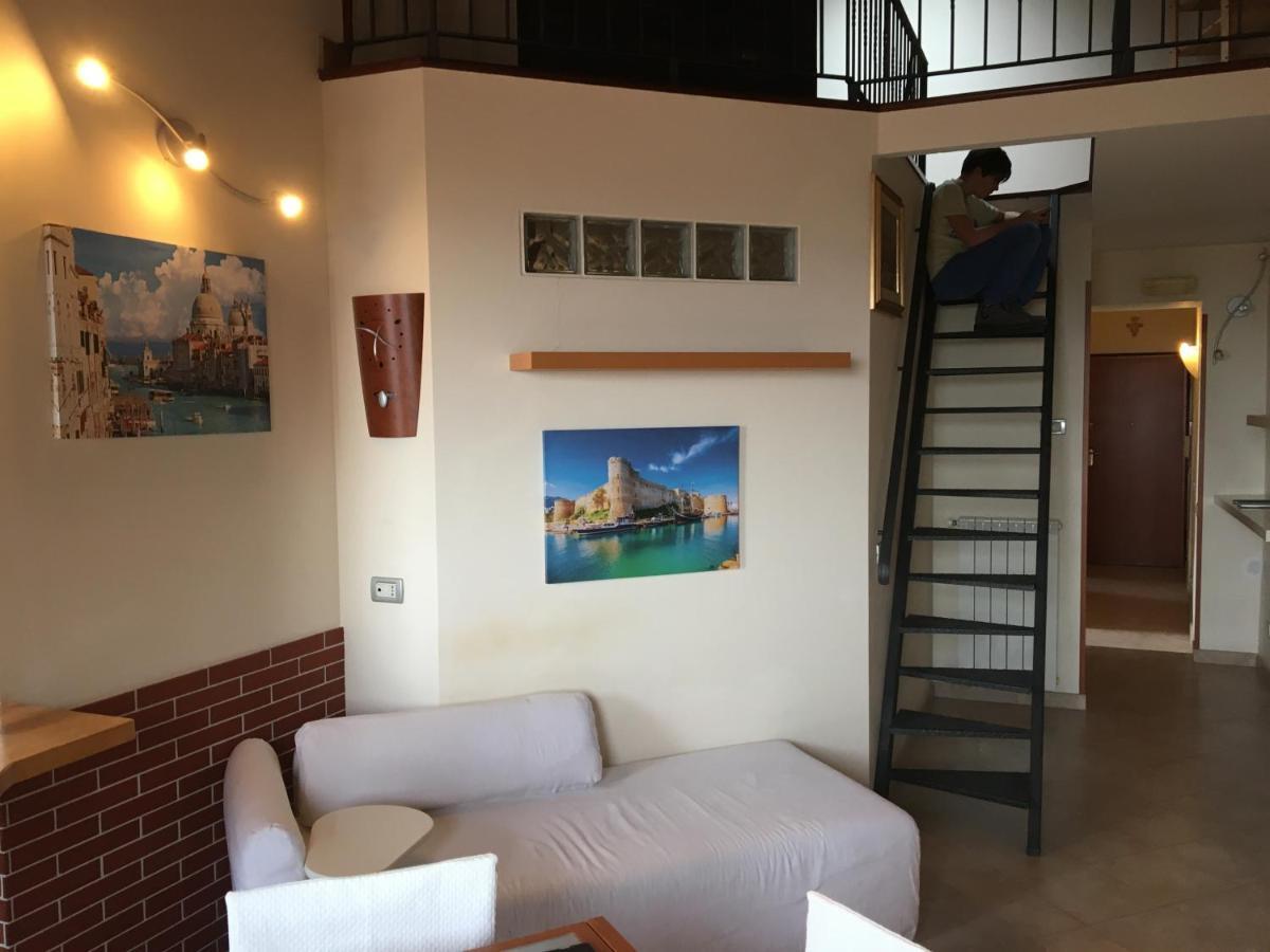 Beach Holiday Villa Терачина Екстериор снимка